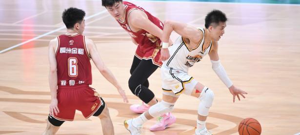 开云体育培训-西藏男篮在球场上打出精彩表现赢得掌声