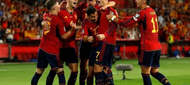 开云体育平台-西班牙vs希腊：实力对决令人期待