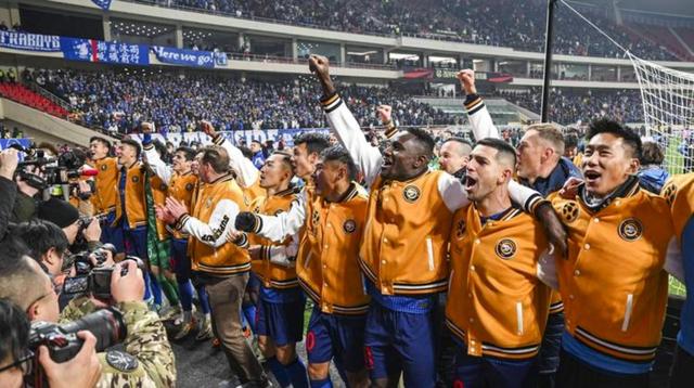 新赛季开始，球队迎接新挑战