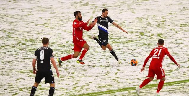 关于AC米兰主场告捷，球队冲劲追赶积分榜领头羊的信息