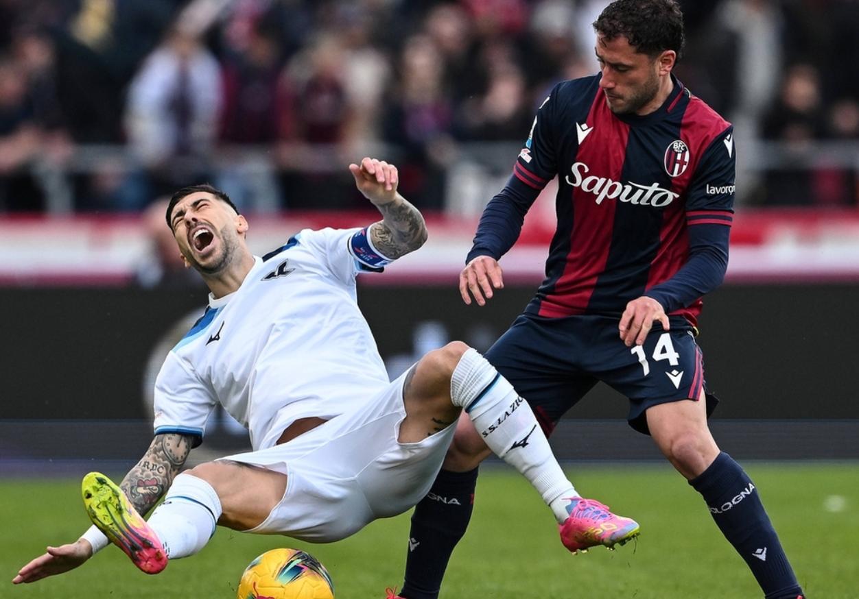 国际米兰对决博洛尼亚，努力争取胜利