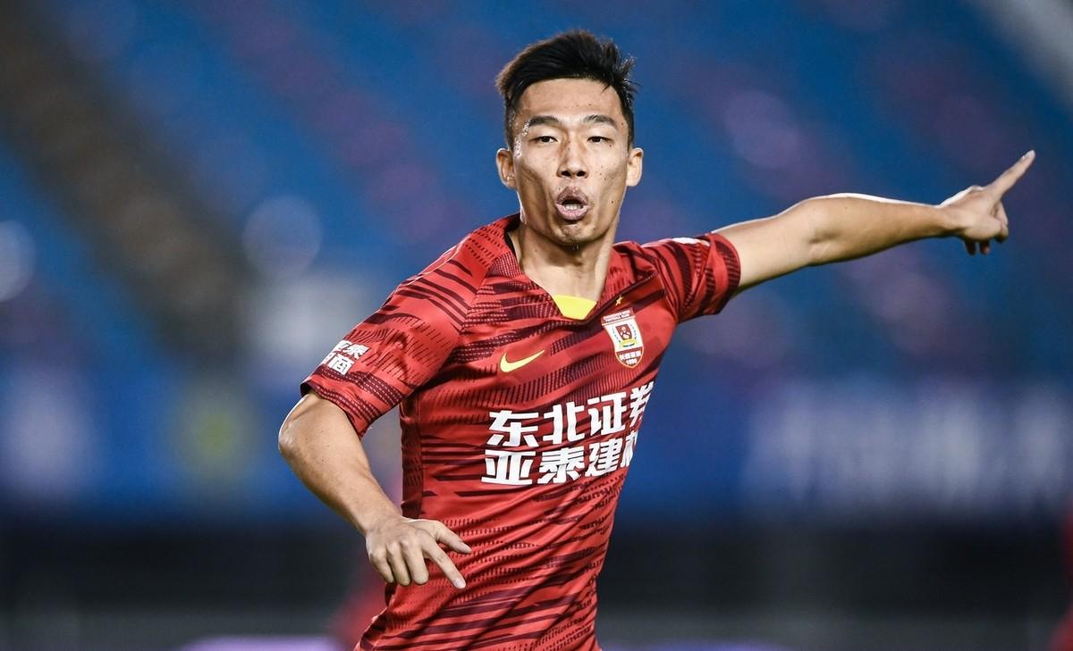 包含上港遭换帅后首胜，振奋士气的词条